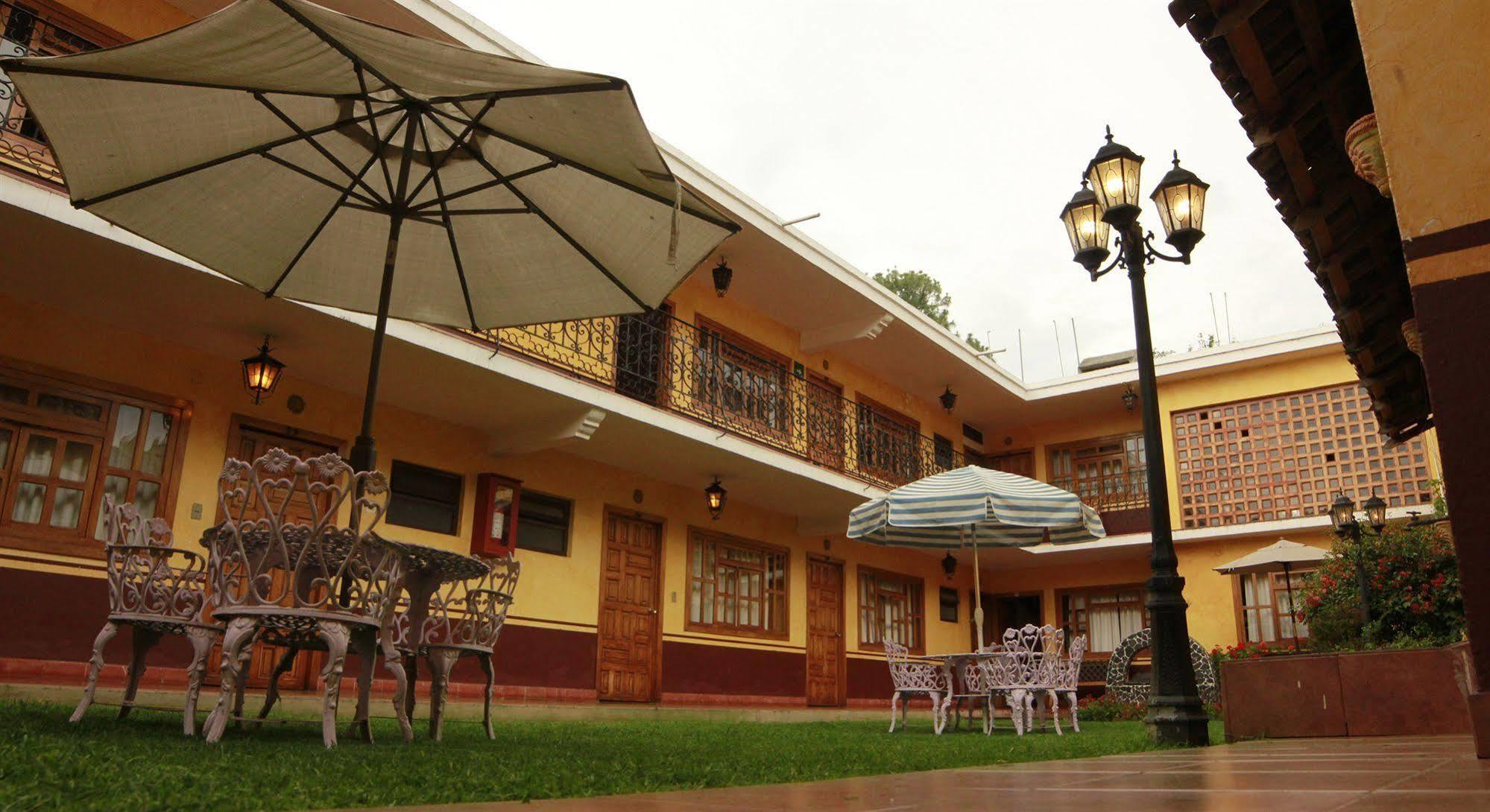 Posada De La Salud Пацкуаро Экстерьер фото